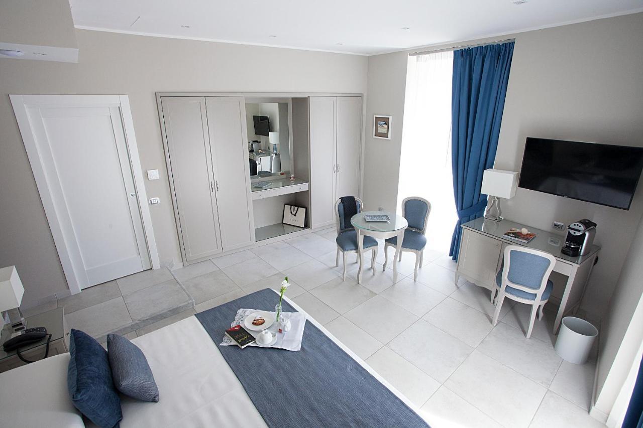 Residenza San Ferdinando Otel Napoli Dış mekan fotoğraf