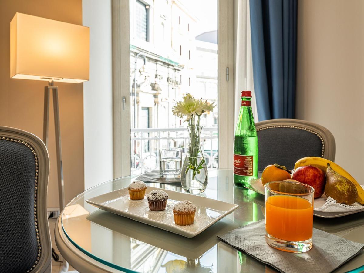 Residenza San Ferdinando Otel Napoli Dış mekan fotoğraf