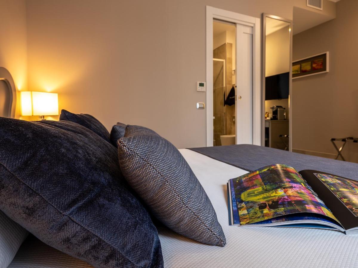 Residenza San Ferdinando Otel Napoli Dış mekan fotoğraf