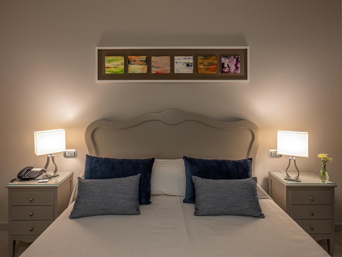 Residenza San Ferdinando Otel Napoli Dış mekan fotoğraf